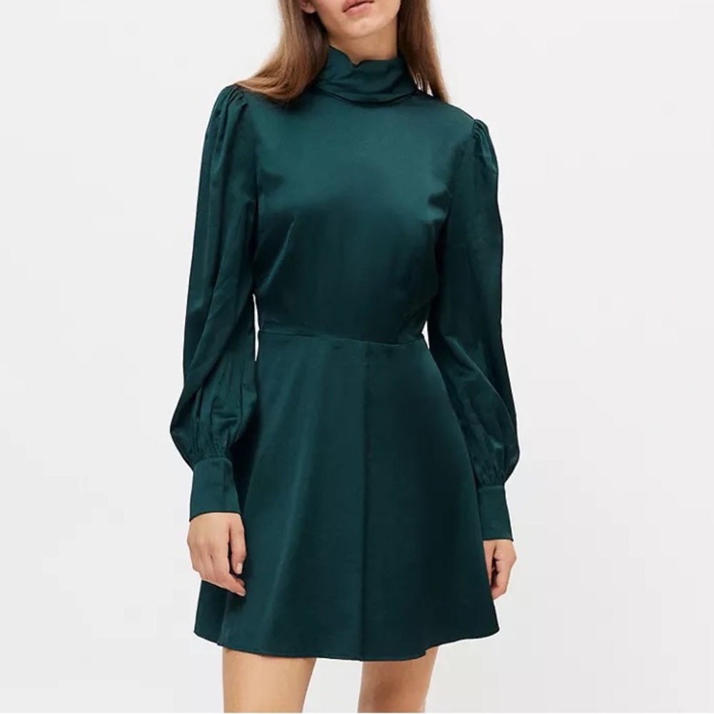 NWT• BARDOT• “Milano” Mini Satin Women’s Dress